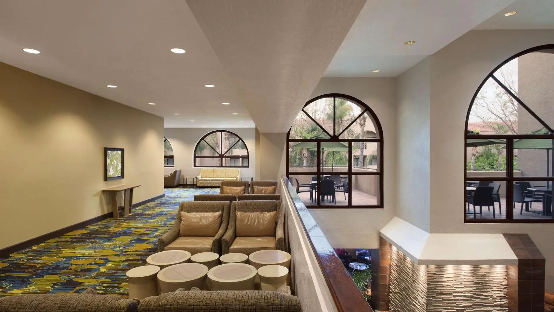 Embassy Suites By Hilton Phoenix Tempe