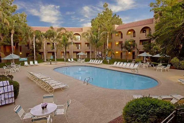 Hotel Embassy Suites By Hilton Phoenix Tempe